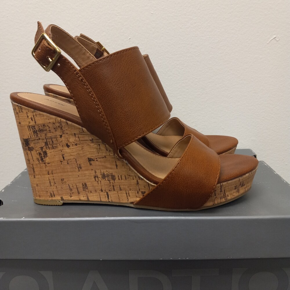 Apt. 9 Wedge Sandals Tan Strap Size 8   4.25” High Heel Shoes - Picture 8 of 14